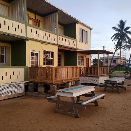 Pal'S On The Beach - Dangriga, Belize Экстерьер фото