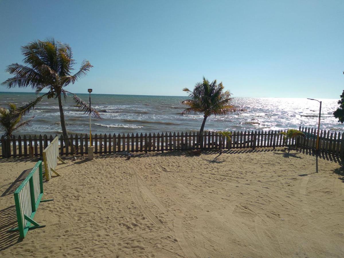Pal'S On The Beach - Dangriga, Belize Экстерьер фото