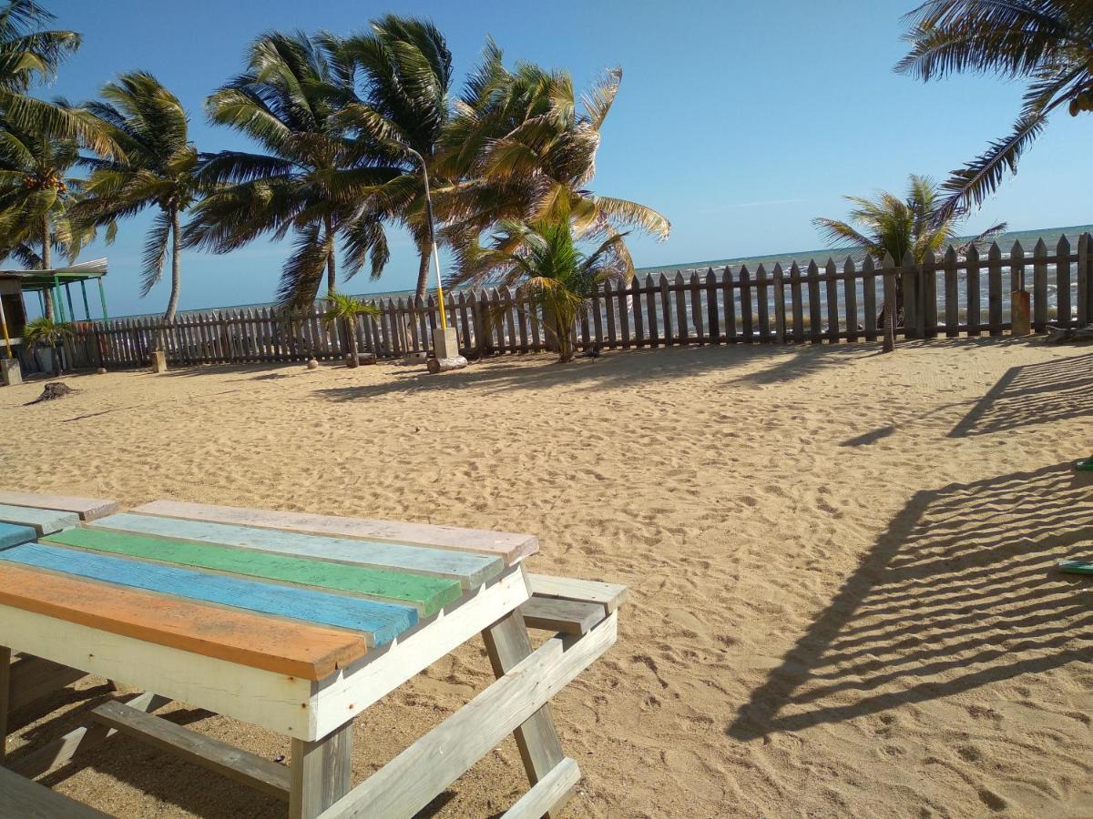 Pal'S On The Beach - Dangriga, Belize Экстерьер фото